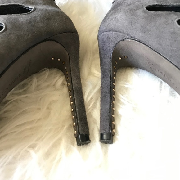 Rebecca Minkoff Acadia Gray Suede Cut Out Round Toe Heeled Ankle Booties - Picture 6 of 8